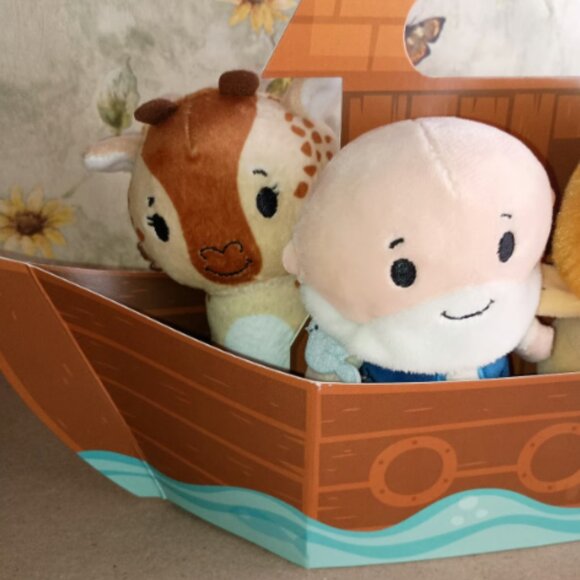 Hallmark itty bittys Noah's Ark Set - Picture 2 of 5
